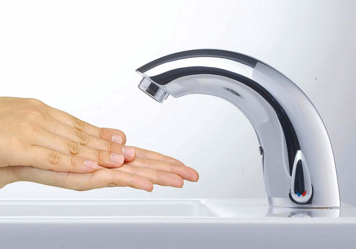 Безконтактний змішувач для кухні Безконтактний змішувач для кухні