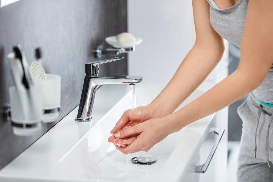 Змішувач для умивальника Ravak Classic